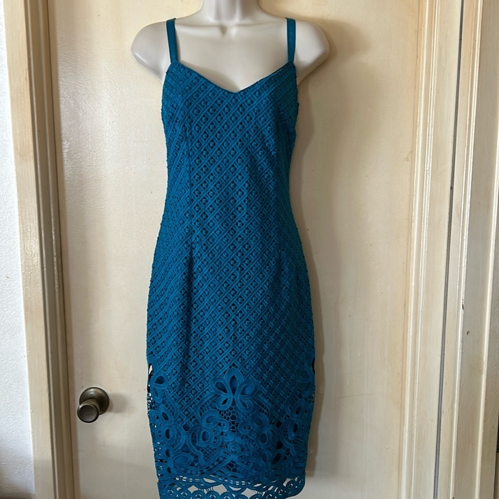 White House Black Market “petrol blue” lace bodycon dress size 4